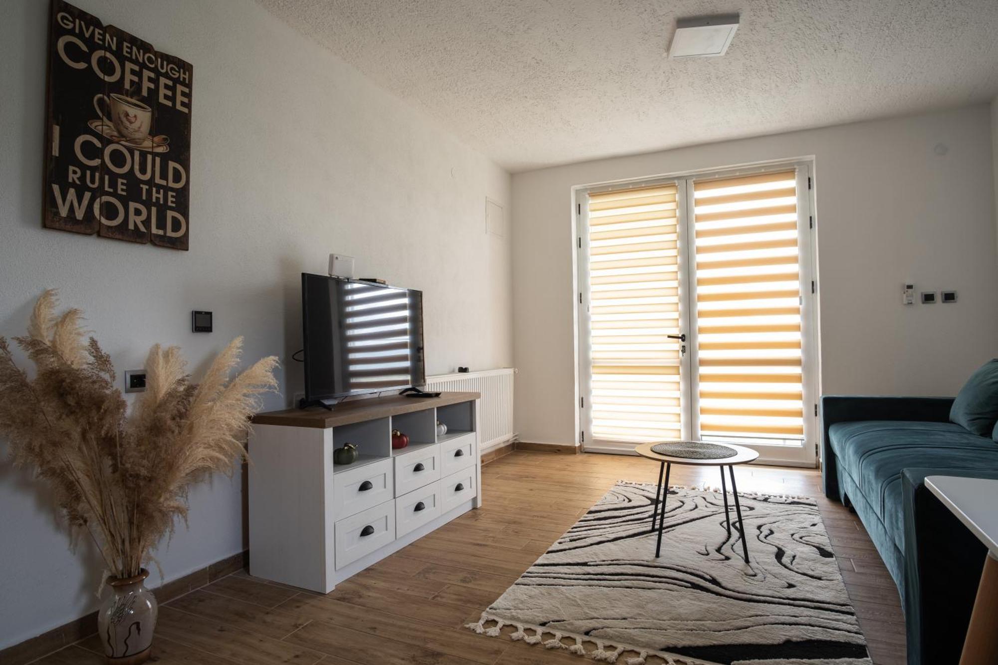 Natura Apartmani Ljubuški Exteriör bild